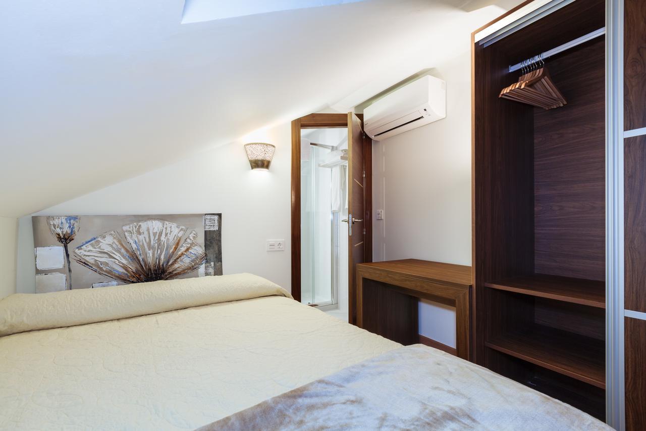 Hostal Arriola Granada Eksteriør billede