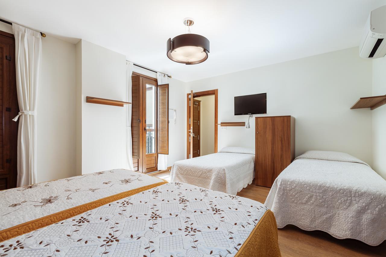 Hostal Arriola Granada Eksteriør billede